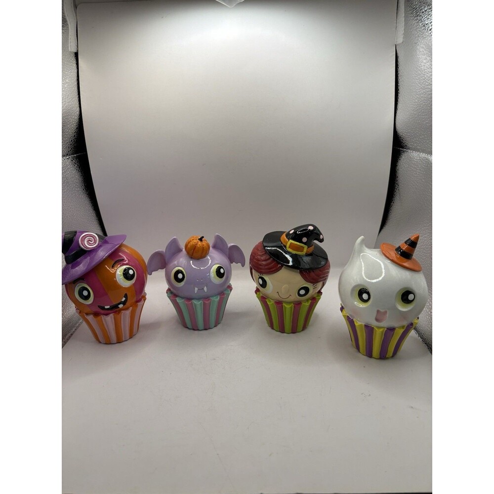 December Diamonds Halloween 4 pc Cupcake Set Witch Pumpkin Bat Ghost NEW BOXED